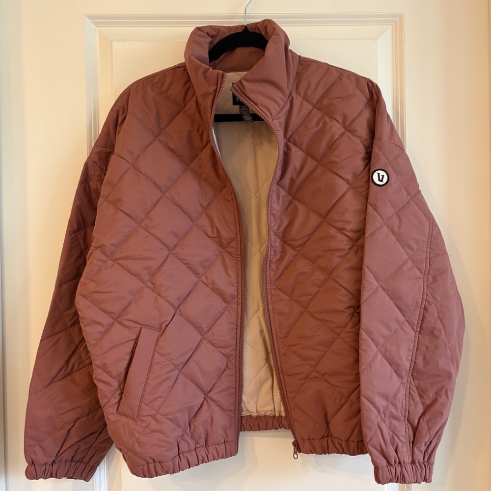Vuori Echo Women’s Insulated Bomber Jacket – M, NWOT - Picture 4 of 14